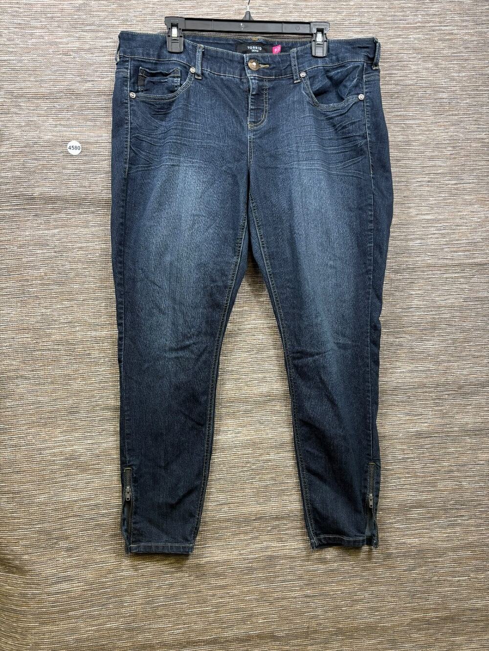 Torrid Jeans Womens Size 18 Blue Ankle Zip Mid Rise Cropped Denim Stretch